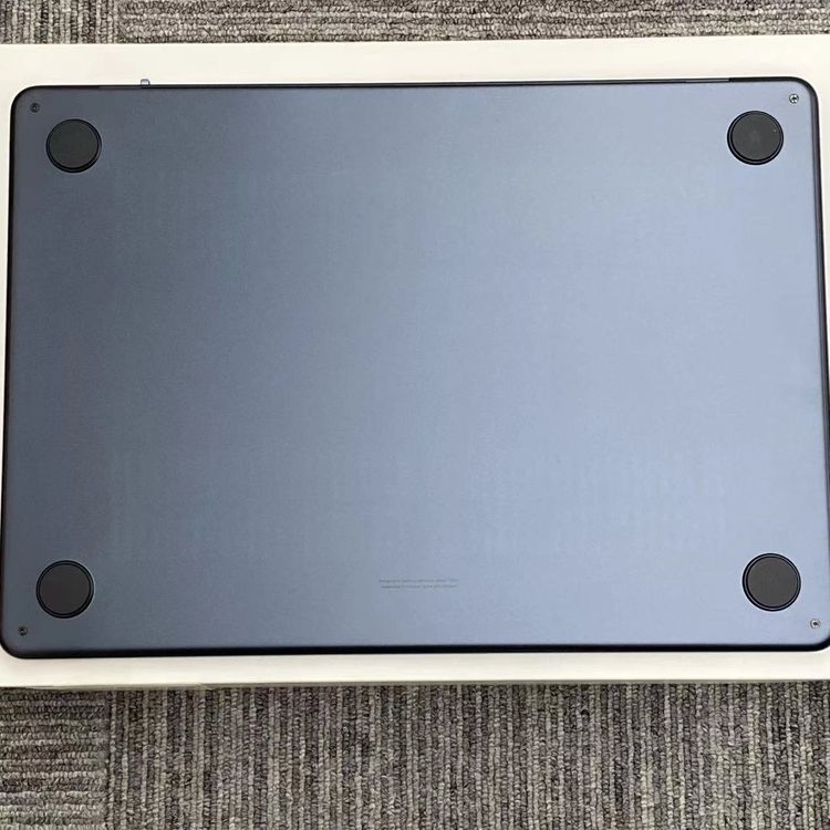 MacBook Air 13����� Mid2022 Apple M2 16GB/512GB �ߥåɥ�