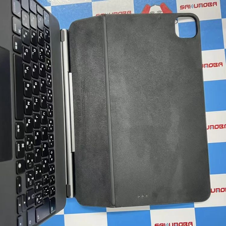 11�����iPad Pro(��2����)�� Magic Keyboard ** ���ܸ� �֥�å� A2
