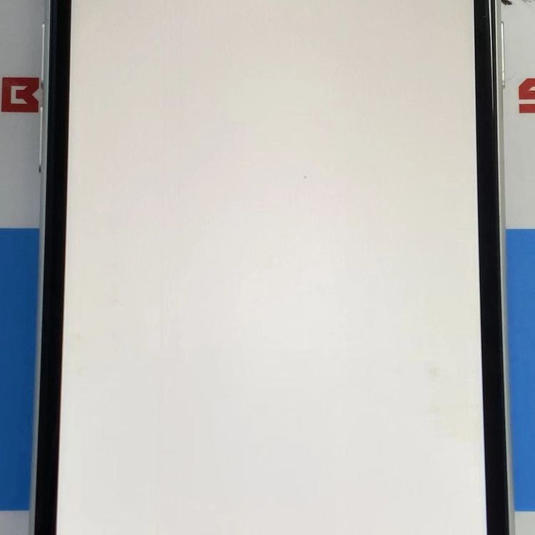 iPhoneSE ��2���� 256GB �ۥ磻�� MHGX3J/A mineo��SIM�ե꡼ �����
