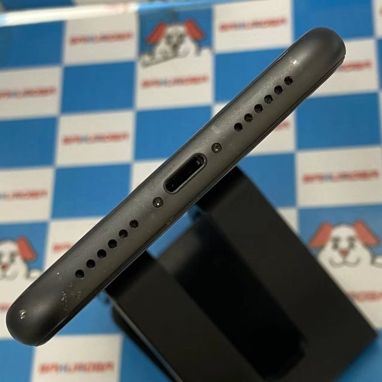 ¨��ȯ����iPhone11 64GB �֥�å� MWLT2J/A AU��SIM�ե꡼