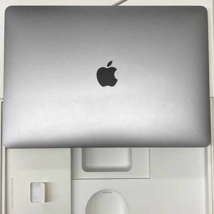 MacBook Pro 2017ǯ 13����� Core i5 8GB 128GB ���ڡ������졼