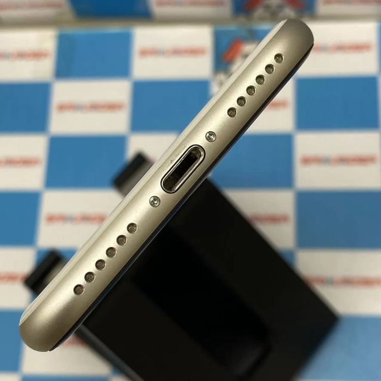 ¨��ȯ����iPhoneSE ��3���� 128GB �������饤�� MMYG3J/A SIM�ե꡼ ����