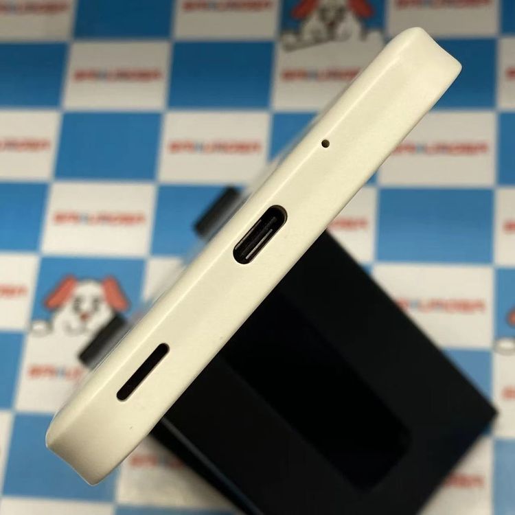 AQUOS wish2 64GB �ۥ磻�� SH-51C docomo��SIM�ե꡼ ������