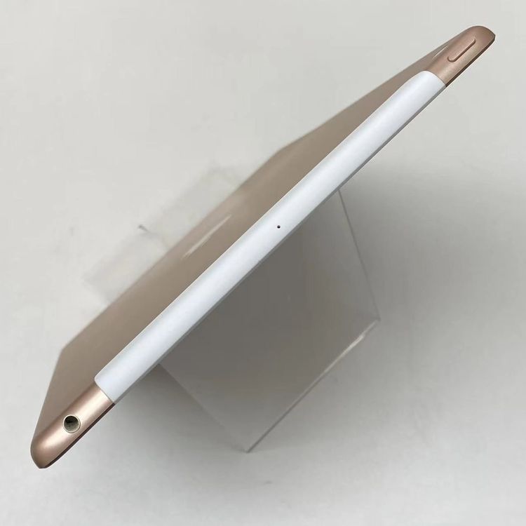 iPad ��7���� Wi-Fi+Cellular��ǥ� 32GB ������� MW6D2J/A AU��
