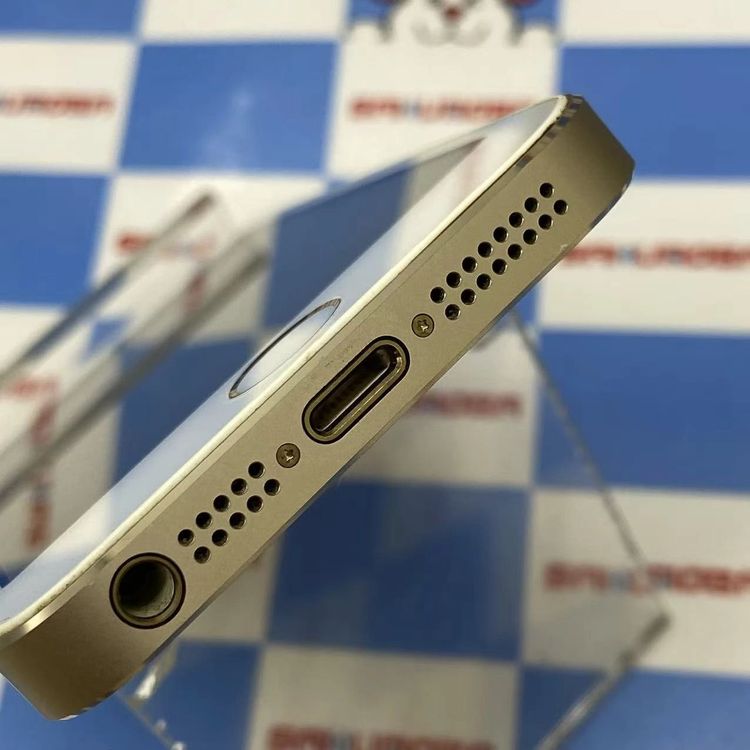 ¨��ȯ����iPhone5s 64GB ��-��� ME340J/A au