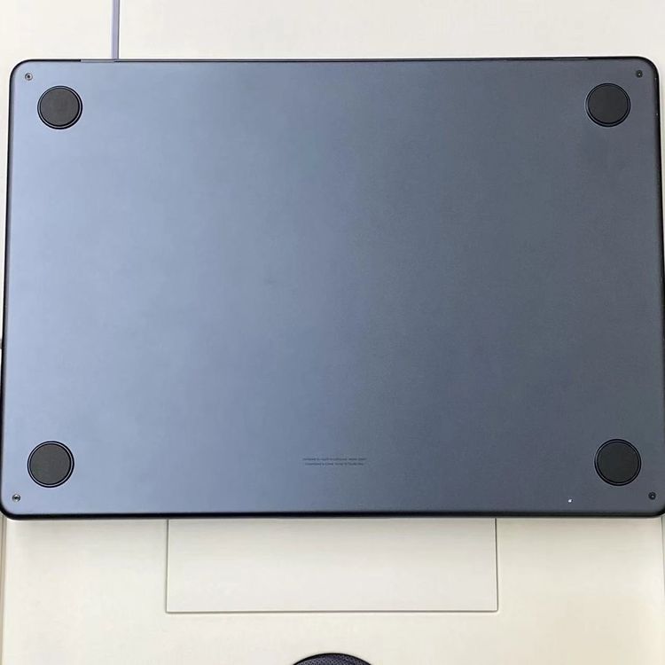 MacBook Air 13����� Mid2022 Apple M2 8GB/256GB �ߥåɥʥ�