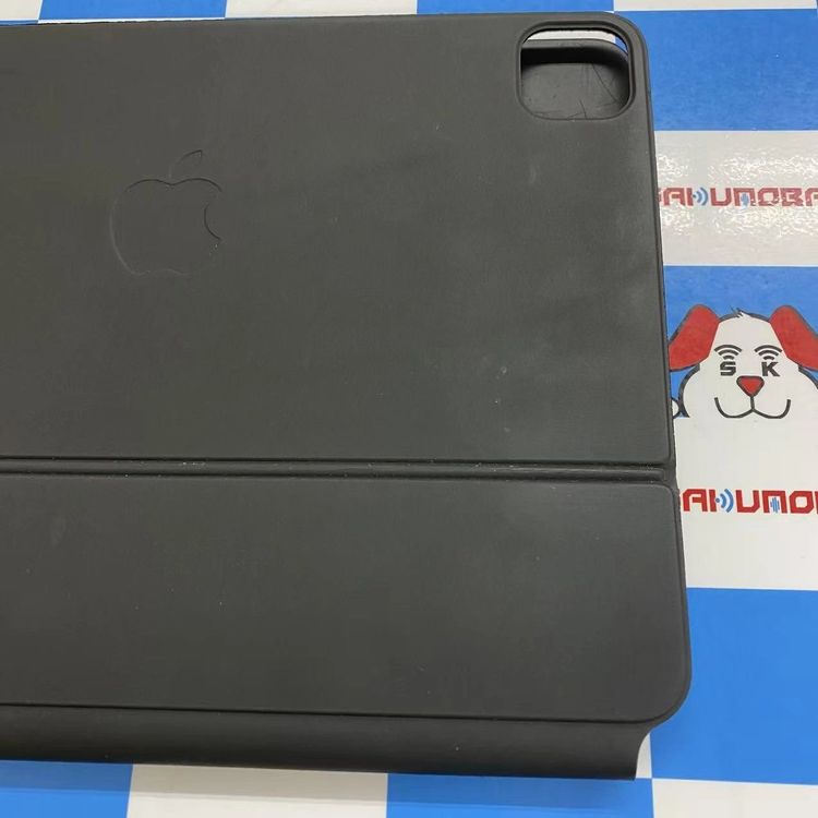 11�����iPad Pro(��2����)�� Magic Keyboard ** �֥�å� A2261