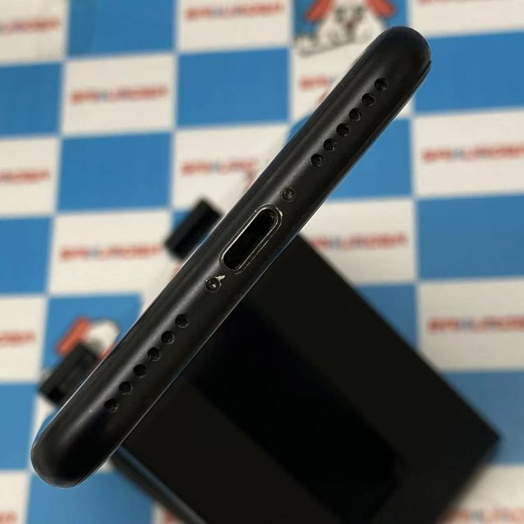 iPhoneSE ��2���� 64GB �֥�å� MX9R2J/A docomo��SIM�ե꡼ �����