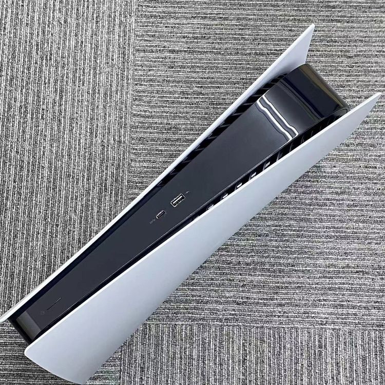 PlayStation 5 �ǥ����롦���ǥ������ 825GB �ۥ磻�� CFI-1100B01 ��
