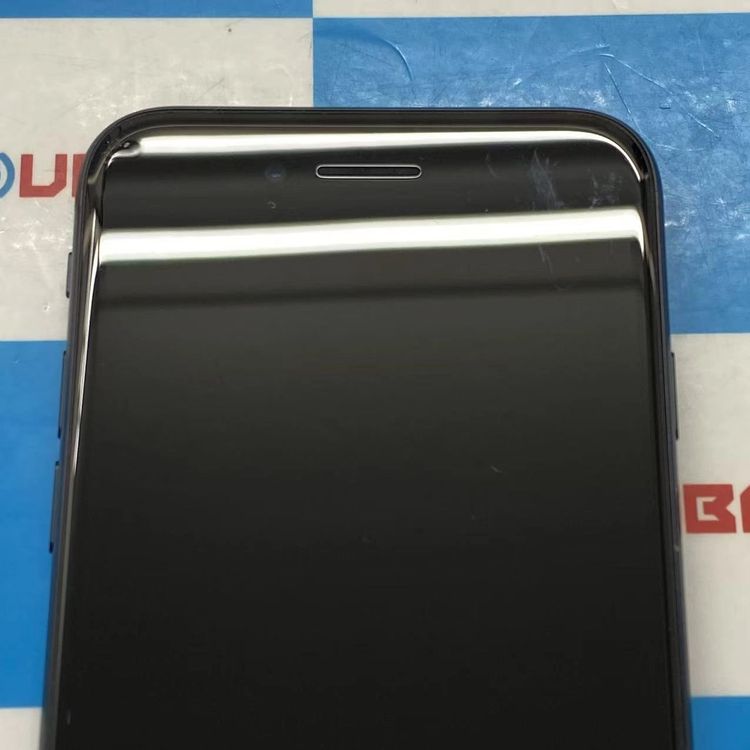 ¨��ȯ����iPhoneSE ��3���� 64GB �ߥåɥʥ��� MMYC3J/A AU��SIM�ե꡼