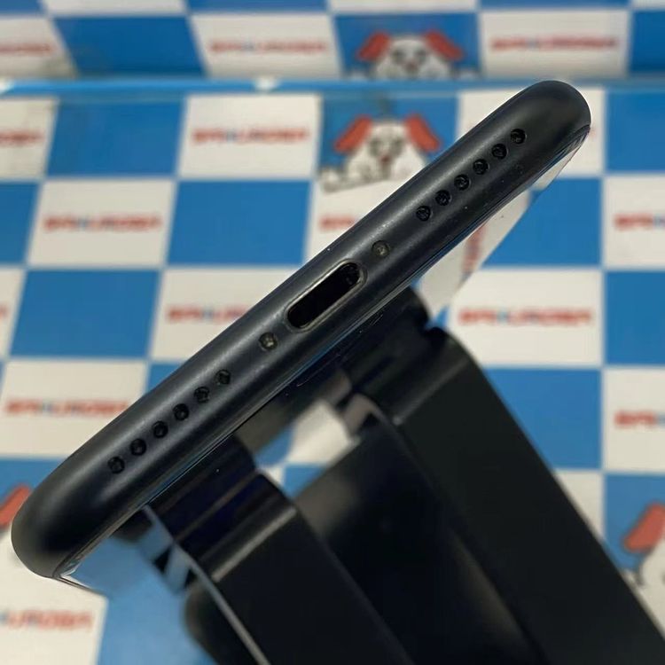 iPhoneSE ��3���� 128GB �ߥåɥʥ��� MMYF3J/A docomo��SIM�ե꡼��