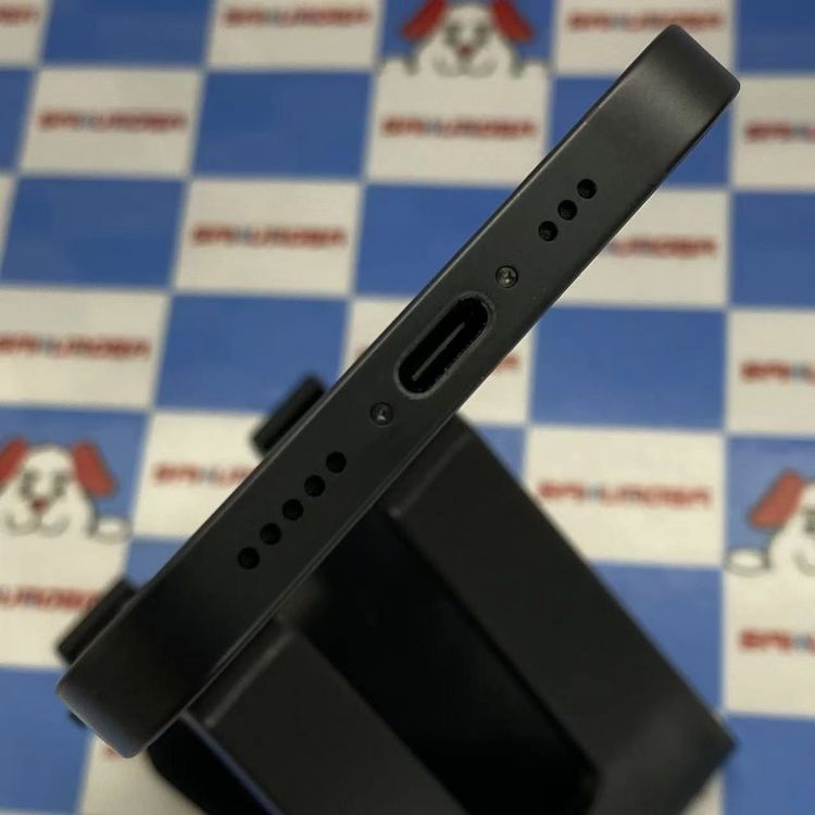 iPhone 16e 128GB �֥�å� MD1Q4J/A docomo��SIM�ե꡼����100%