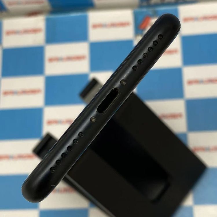 iPhoneSE ��3���� 64GB �ߥåɥʥ��� MMYC3J/A SoftBank��SIM�ե꡼