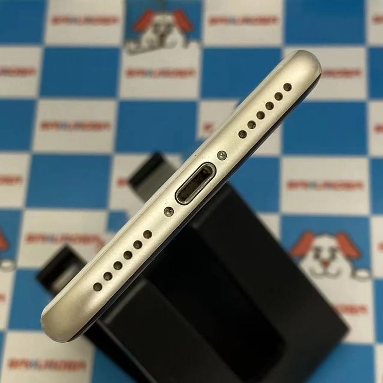 iPhoneSE ��3���� 128GB �������饤�� MMYG3J/A docomo��SIM�ե꡼��