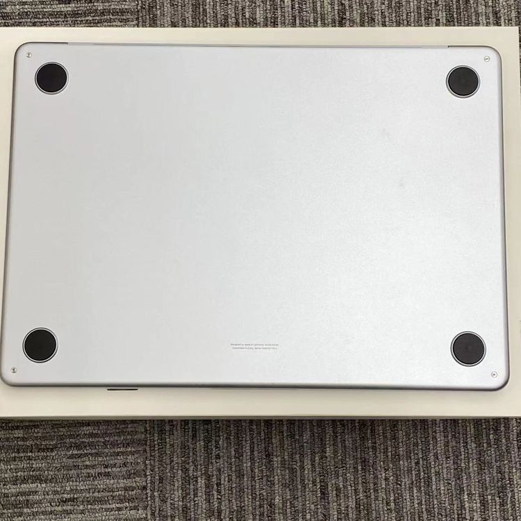 MacBook Air 13����� Early2025 Apple M4 16GB/256GB ����
