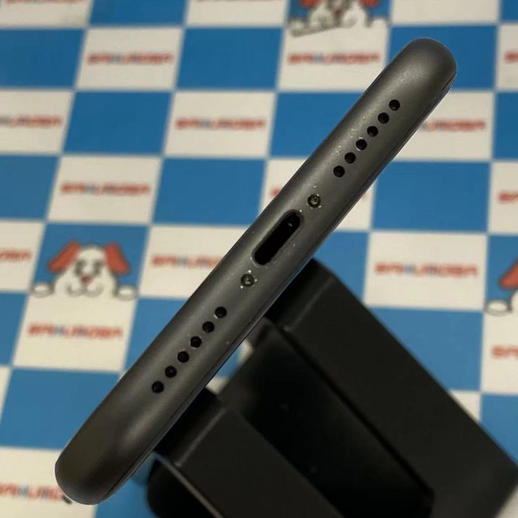 ¨��ȯ����iPhone11 128GB �֥�å� MWM02J/A AU��SIM�ե꡼  �������