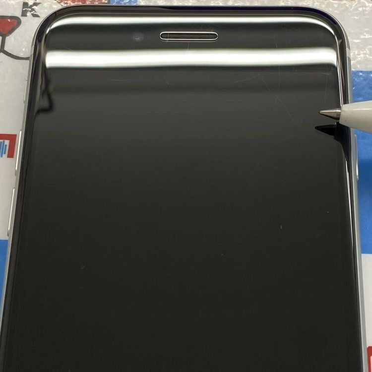 iPhoneSE ��2���� 64GB �ۥ磻�� MHGQ3J/A docomo��SIM�ե꡼ ����