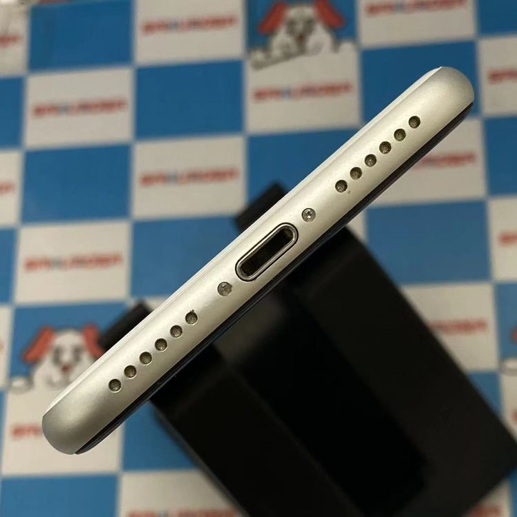 ¨��ȯ����iPhoneSE ��2���� 64GB �ۥ磻�� MHGQ3J/A SIM�ե꡼ �������