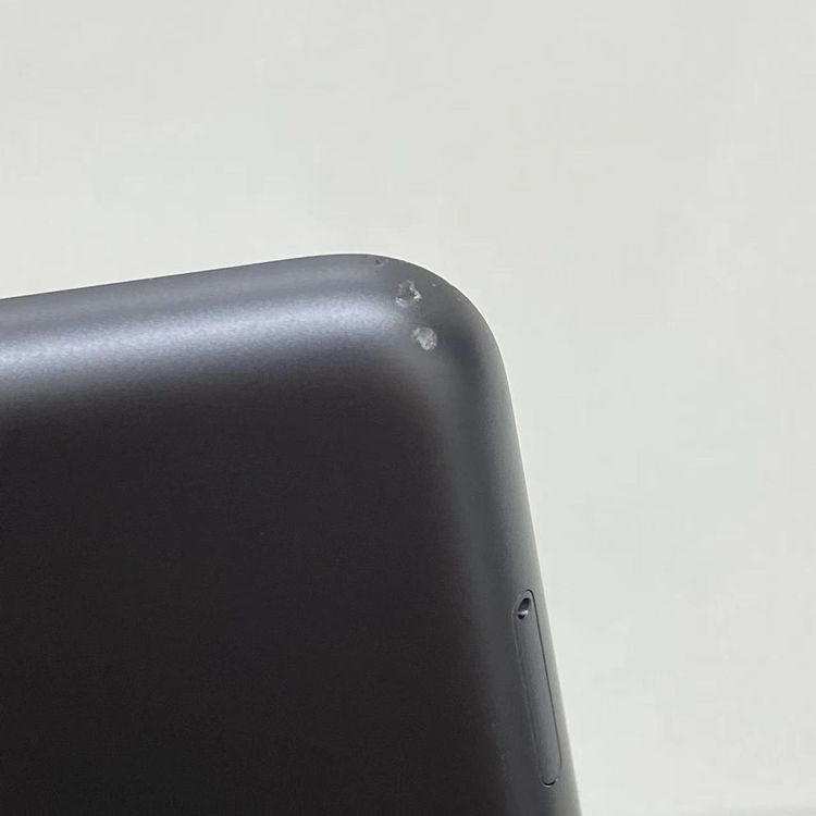 iPad ��9���� Wi-Fi+Cellular��ǥ� 64GB MK473J/A SoftBank