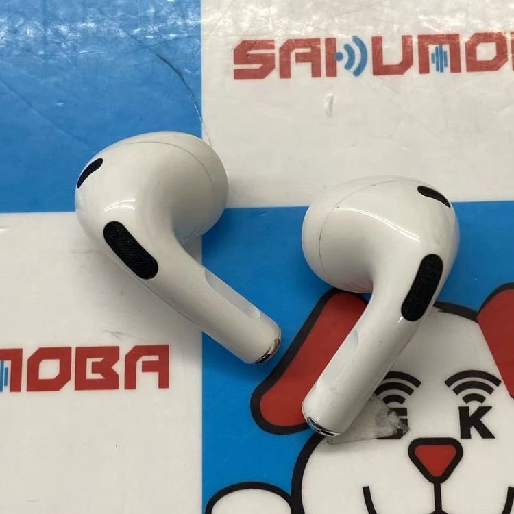 ¨��ȯ����AirPods ��3���� �ۥ磻�� MME73J/A