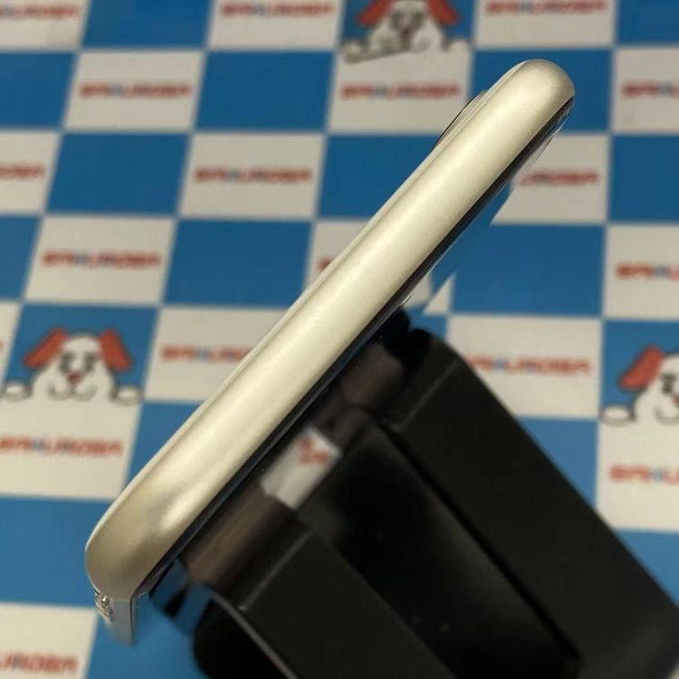 iPhoneSE ��3���� 64GB �������饤�� MMYD3J/A AU��SIM�ե꡼ ������