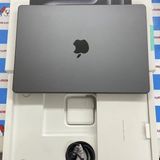 MacBook Pro 14����� 2025 M5 24GB/1TB �����åȥ֥�å� MDE34J