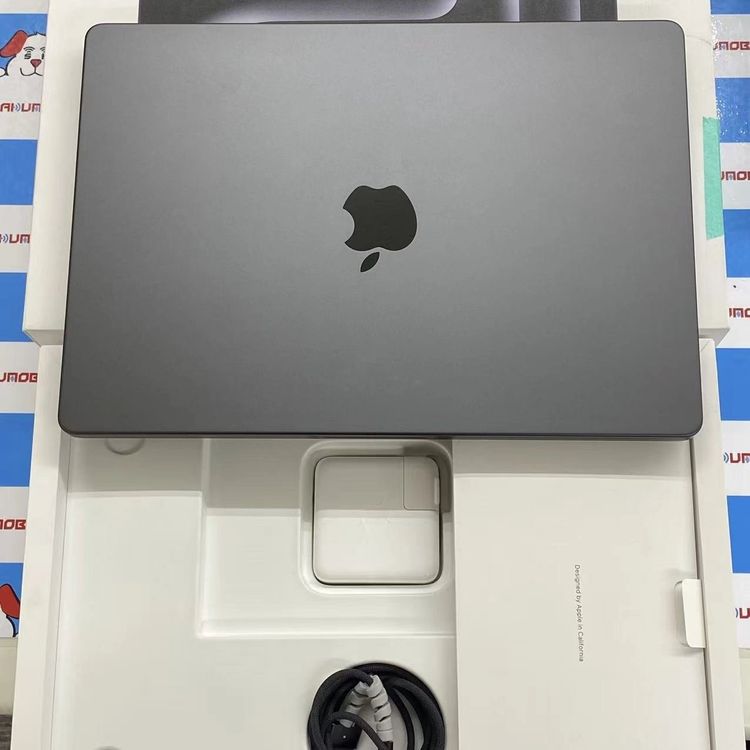 MacBook Pro 14����� 2025 M5 24GB/1TB �����åȥ֥�å� MDE34J