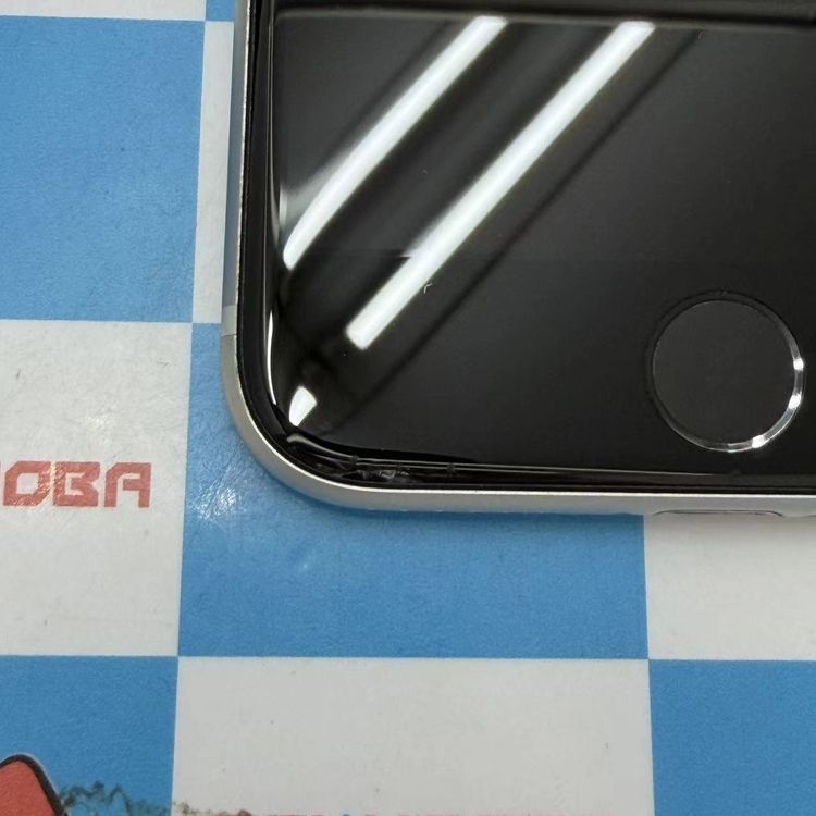 iPhoneSE ��3���� 64GB �������饤�� MMYD3J/A SoftBank��SIM�ե꡼
