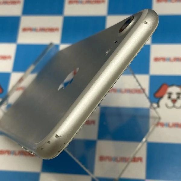 ¨ȯiPhone7 au 64GB MNCL2J/A A1779 