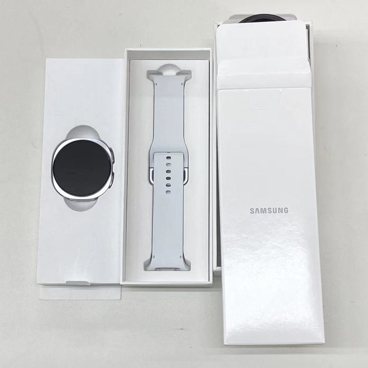 Galaxy Watch 8 44mm ������Bluetooth��ǥ� 32GB ����С� SM-L