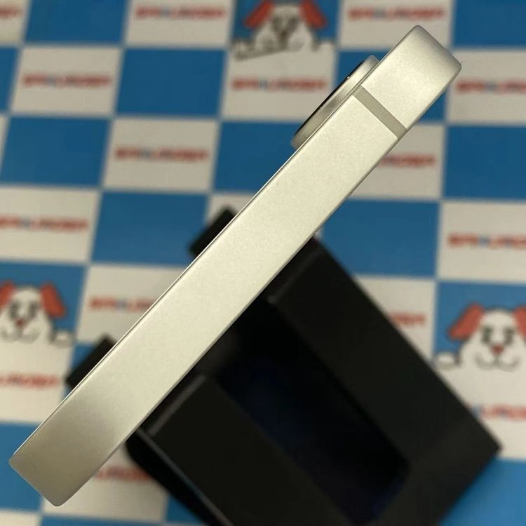 ¨��ȯ����iPhone 16e 128GB �ۥ磻�� MD1R4J/A AU��SIM�ե꡼����Ʊ��