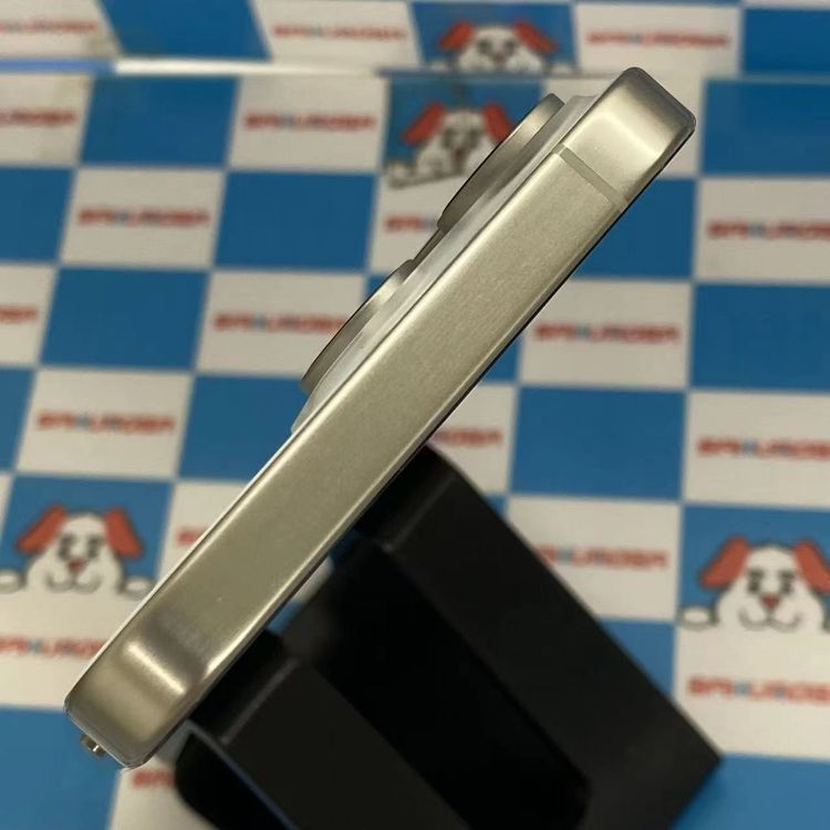 iPhone15 Pro Max 512GB �ۥ磻�ȥ����˥��� MU6V3J/A AU��SIM�ե�