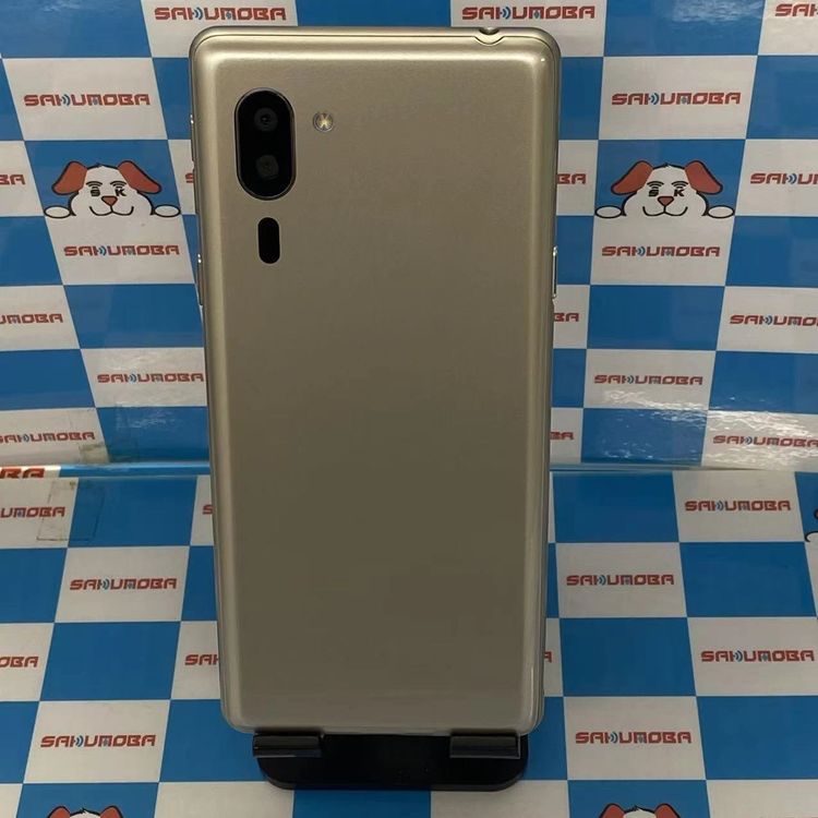 ¨��ȯ���ĥ���ץ륹�ޥ�5 32GB ����ѥ󥴡���� A001SH SoftBank��SIM�ե꡼
