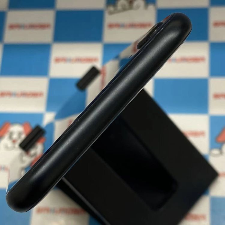 iPhoneSE ��3���� 128GB �ߥåɥʥ��� MMYF3J/A docomo��SIM�ե꡼