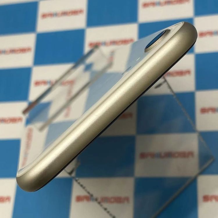 iPhoneSE ��3���� 64GB �������饤�� MMYD3J/A SoftBank��SIM�ե꡼