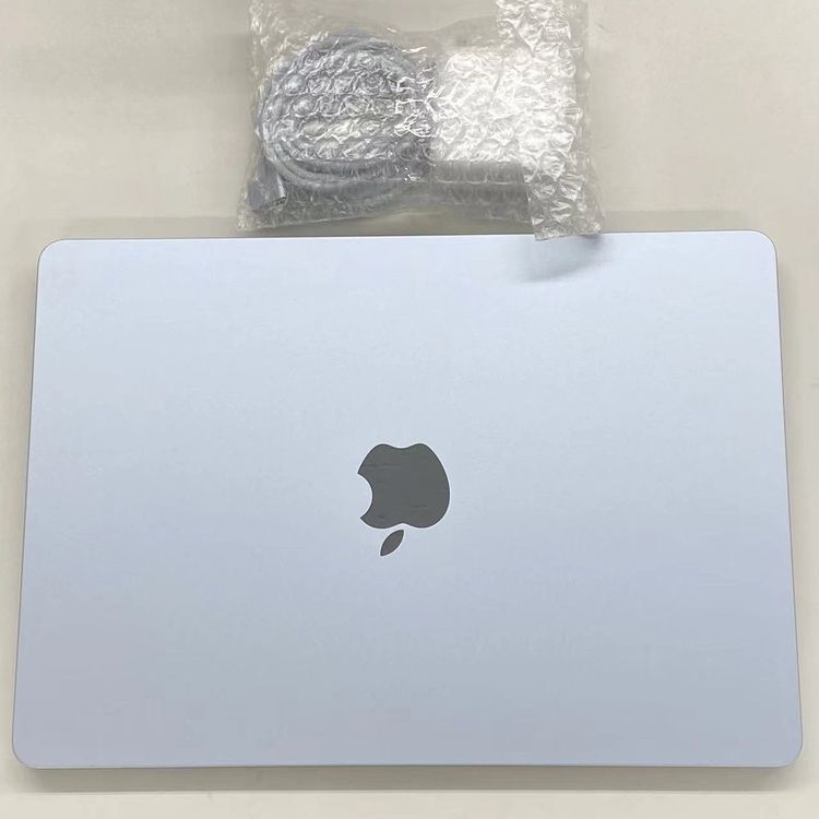 MacBook Air Early2025 13����� Apple M4 16GB/256GB (C