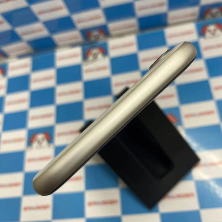 iPhoneSE ��3���� 64GB �������饤�� MMYD3J/A SoftBank��SIM�ե꡼