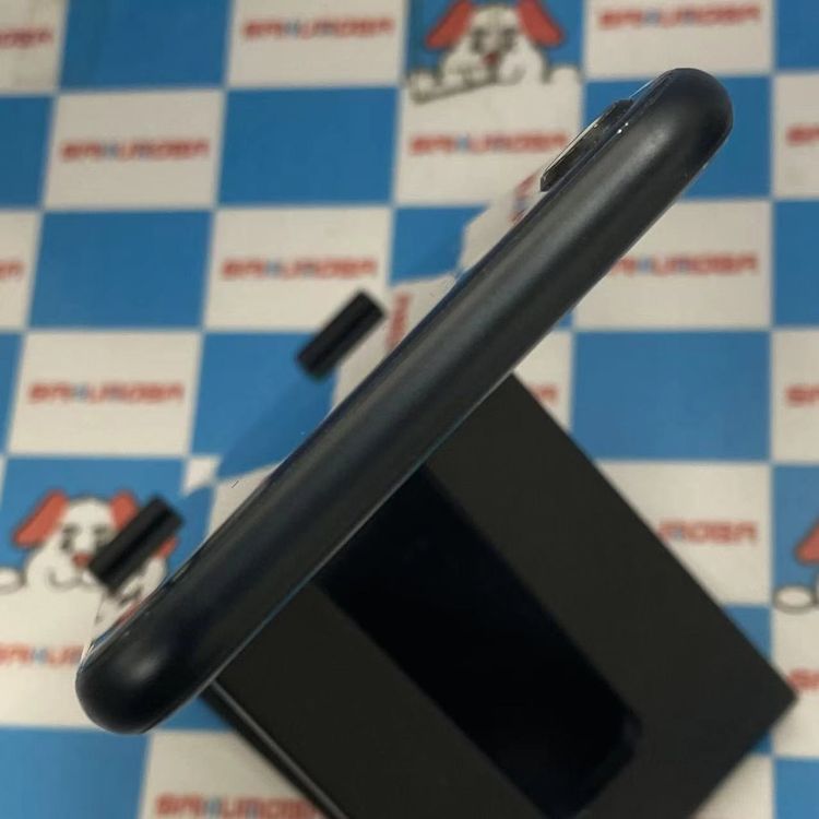 iPhoneSE ��3���� 64GB �ߥåɥʥ��� MMYC3J/A SoftBank��SIM�ե꡼