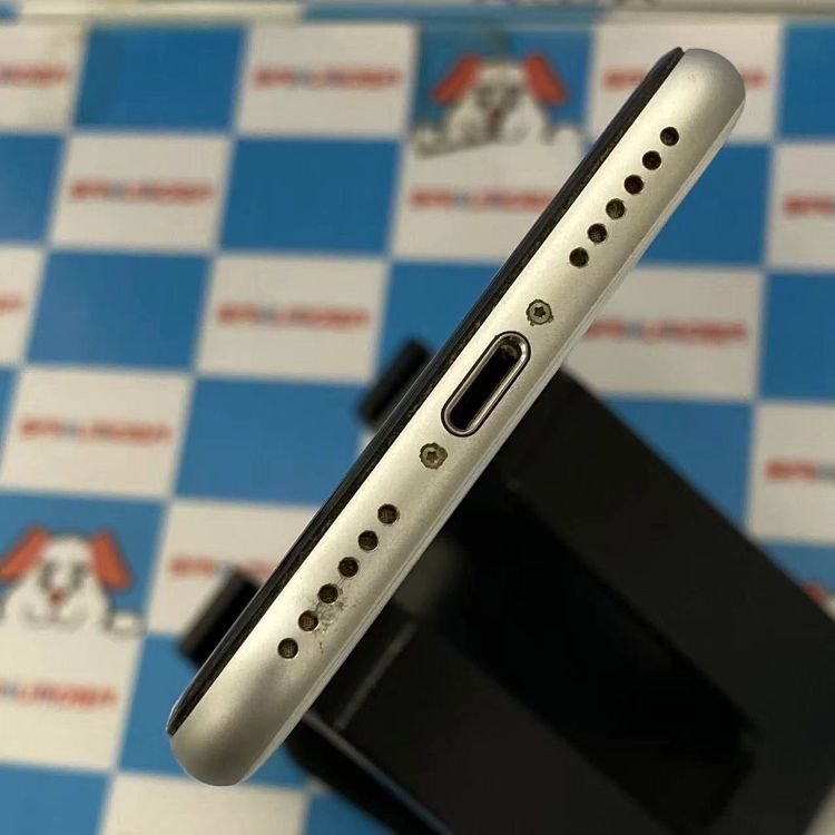 ¨��ȯ����iPhoneSE ��2���� 64GB �ۥ磻�� MHGQ3J/A SIM�ե꡼�������