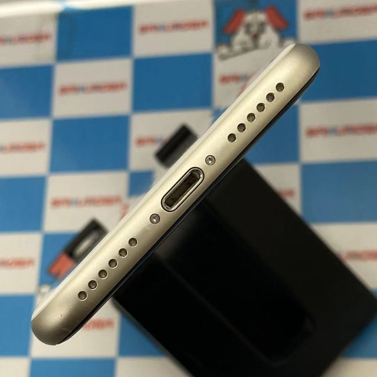 iPhoneSE ��3���� 128GB �������饤�� MMYG3J/A SoftBank��SIM�ե�