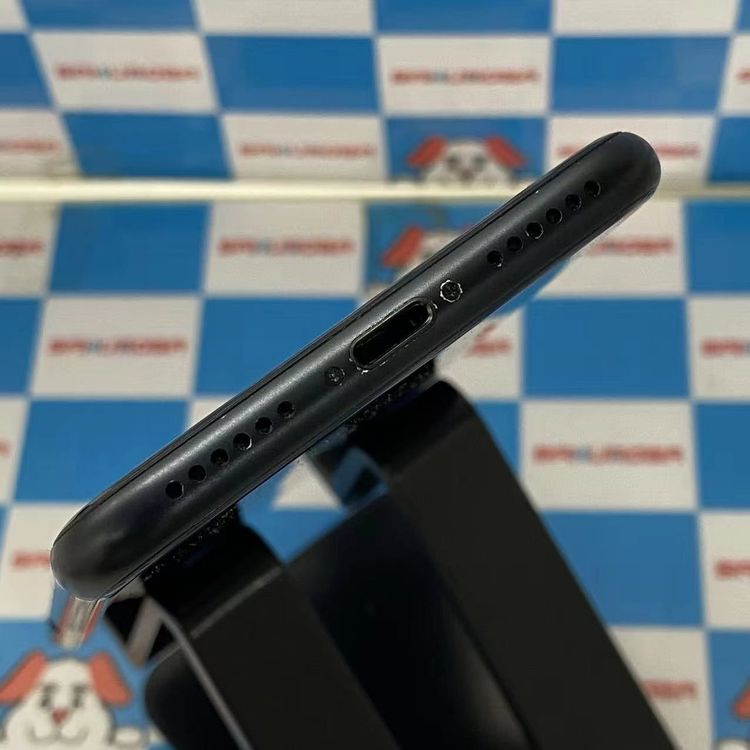 ¨��ȯ����iPhoneSE ��3���� 128GB �ߥåɥʥ��� MMYF3J/A AU��SIM�ե꡼