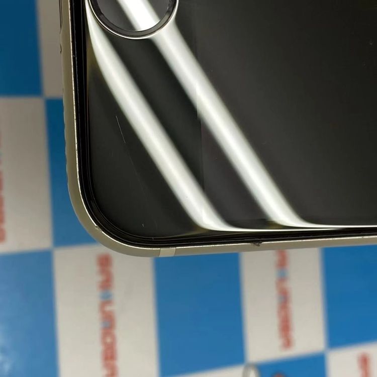 iPhoneSE ��3���� 64GB �������饤�� MMYD3J/A AU��SIM�ե꡼ �������