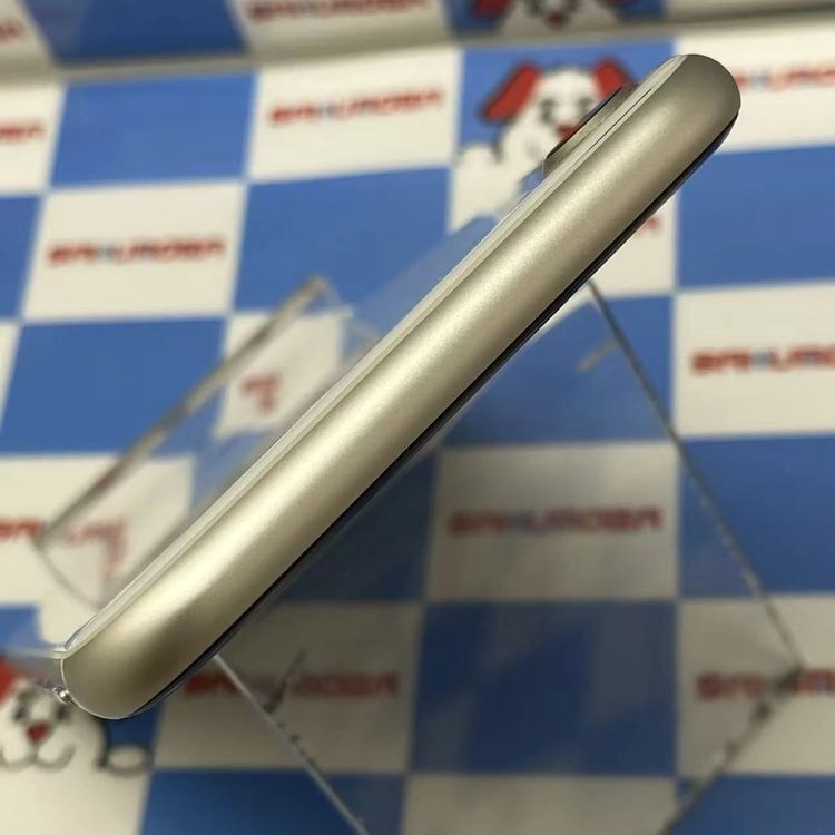 iPhoneSE ��3���� 64GB �������饤�� MMYD3J/A docomo��SIM�ե꡼ ��