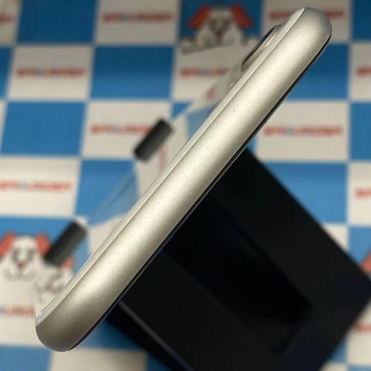 ¨��ȯ����iPhoneSE ��2���� 64GB �ۥ磻�� MX9T2J/A SIM�ե꡼ �������