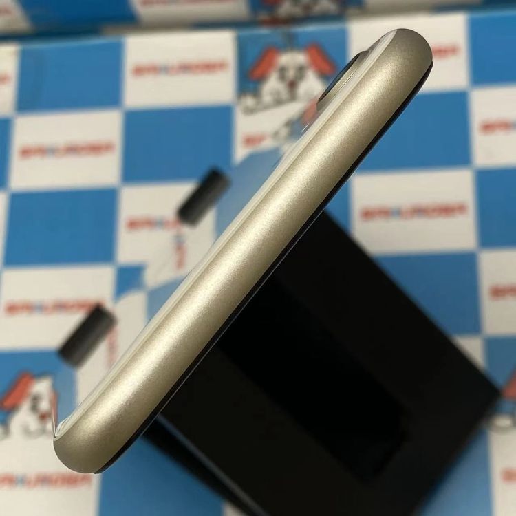 iPhoneSE ��3���� 64GB �������饤�� MMYD3J/A SoftBank��SIM�ե꡼