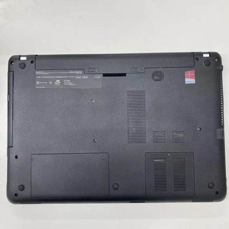 ¨��ȯ����SONY 8GB �ۥ磻�� SVF153B1GN