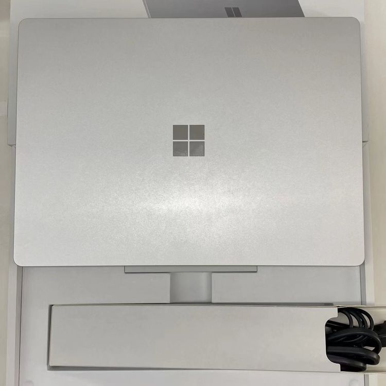 Surface Laptop 5 13.5����� 8GB/256GB �ץ���� QZI-00020