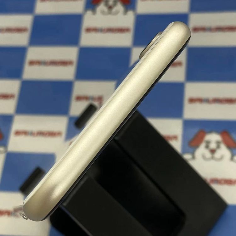 iPhoneSE ��3���� 64GB �������饤�� MMYD3J/A AU��SIM�ե꡼����