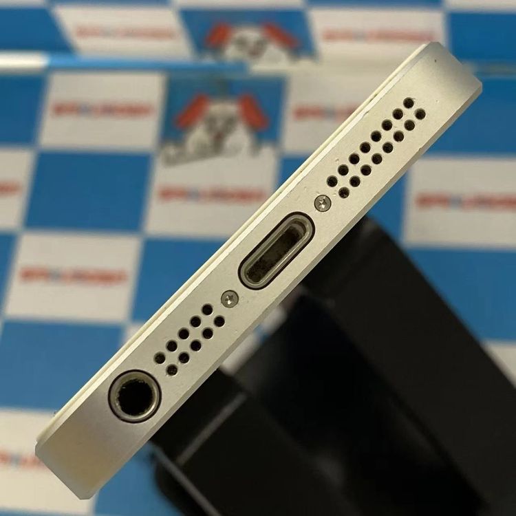 ¨��ȯ����iPhoneSE 32GB ����С� MP832J/A SIM�ե꡼��������