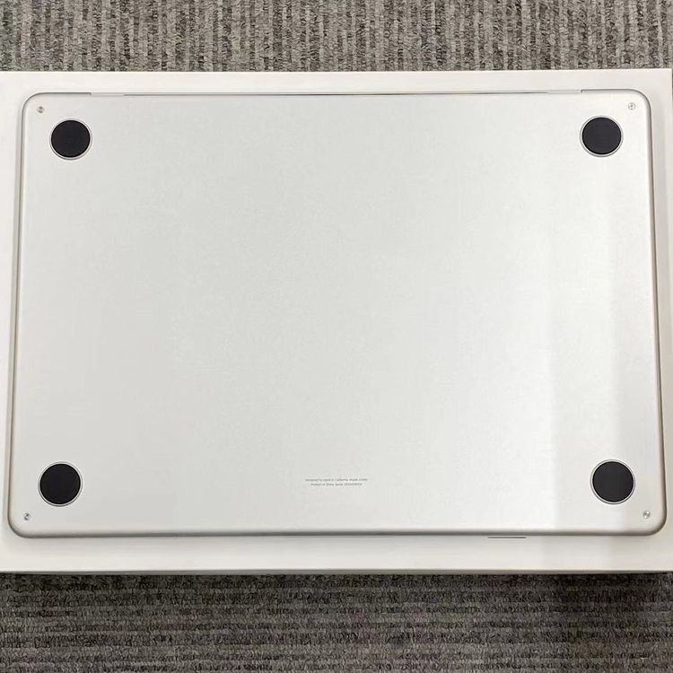MacBook Air Early2026 13����� Apple M5 16GB/512GB ����